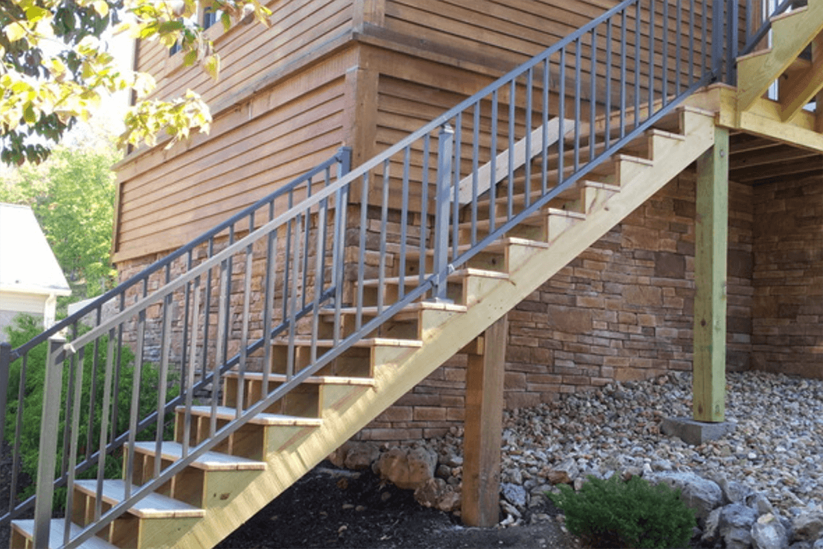 The Outdoor Store KY Railing Westbury 2